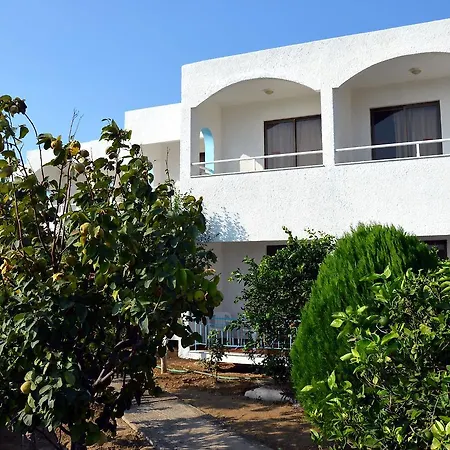 Muses Hotel