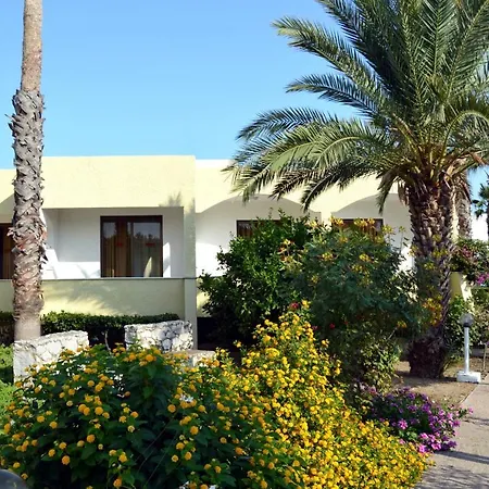 Muses Hotel 3*