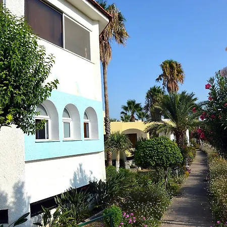 Muses Hotel 3*